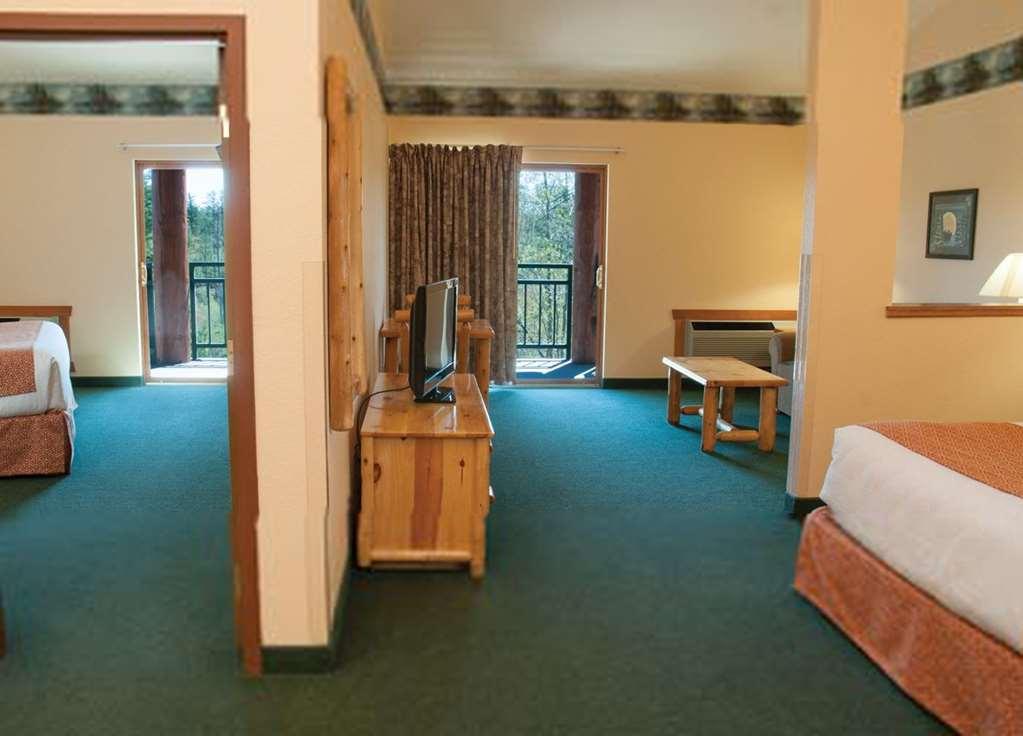 The Waters Of Minocqua Hotel Room photo