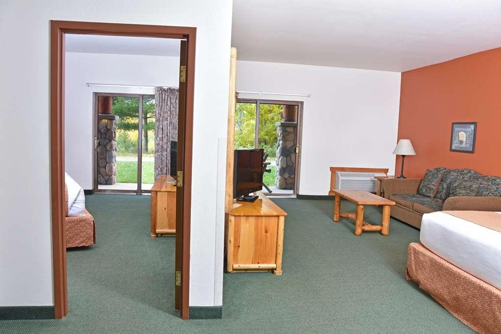 The Waters Of Minocqua Hotel Room photo