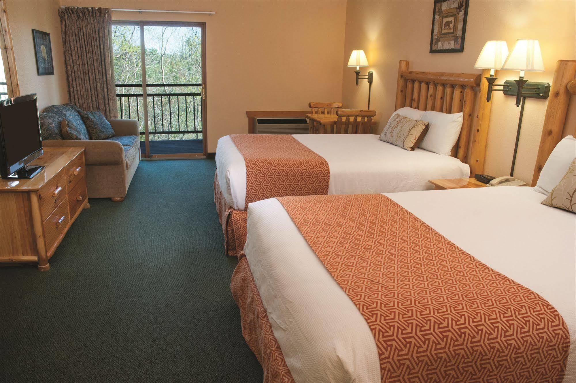 The Waters Of Minocqua Hotel Exterior photo
